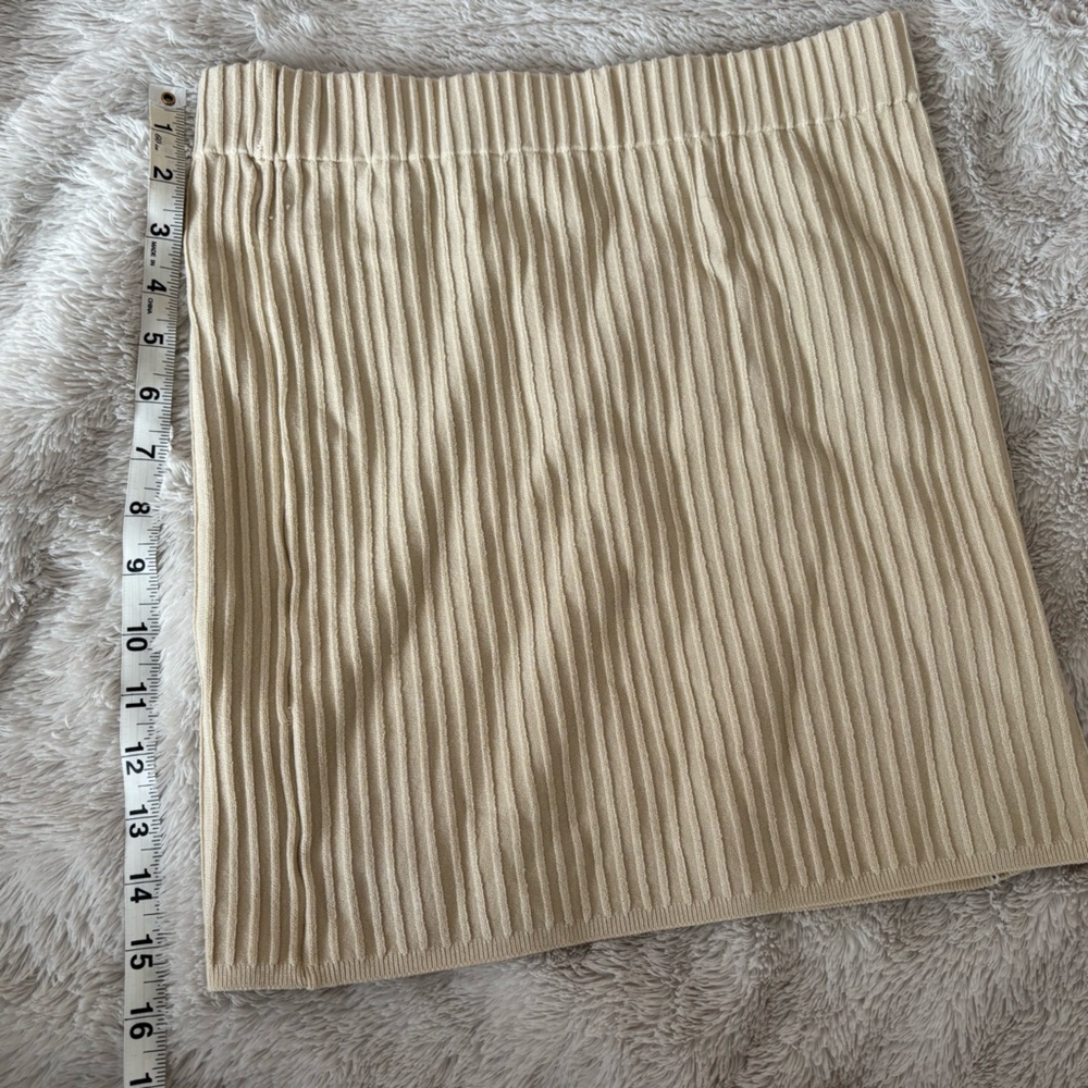 Beige Ribbed Two-Piece Set - Picture 7 of 7
